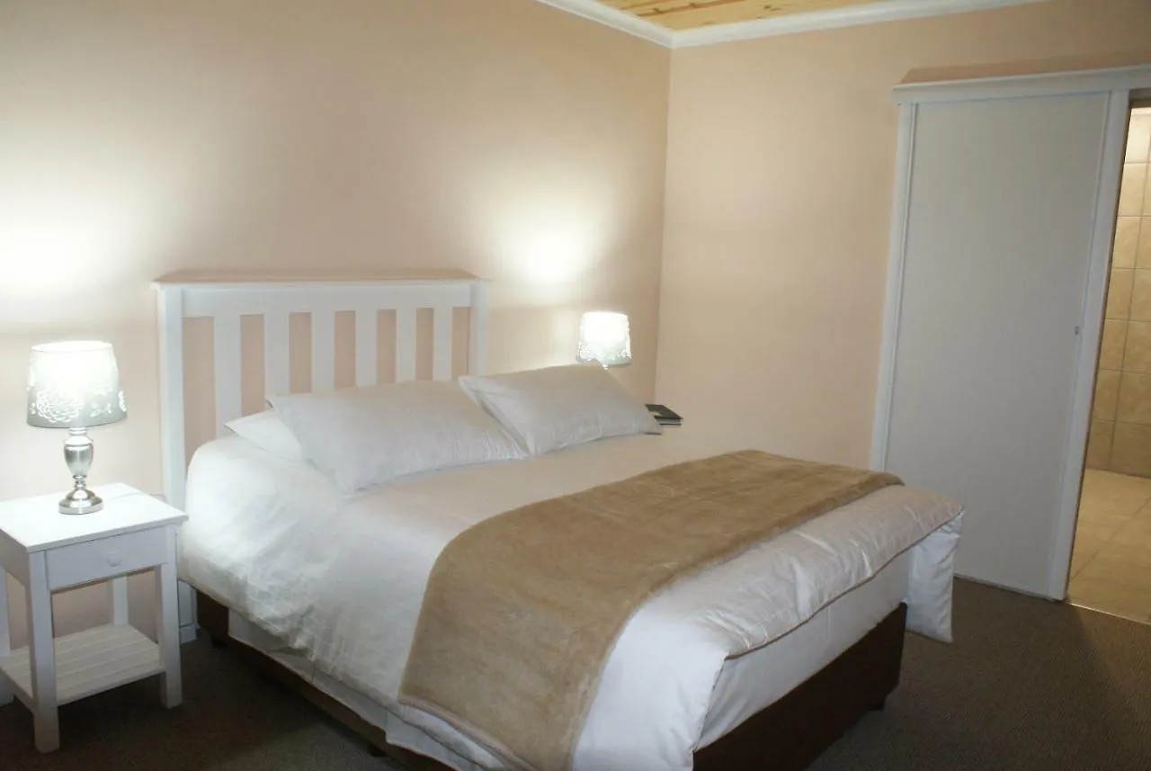 Guest house Haka Hana B&B Port Elizabeth